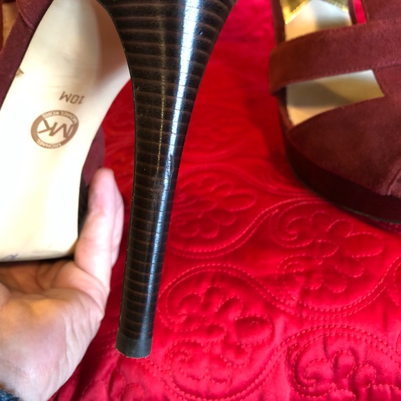 Michael Kors Maroon Suede Platform Heels-Pre❤️’d - Picture 7 of 7